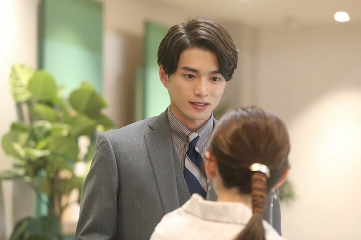 イケメン年上社長・白洲迅が鈴木愛理に恋！ デートに誘うタジタジな姿に「可愛すぎ」「初恋なんです？」の声