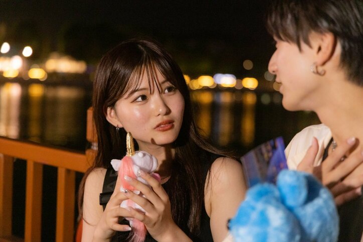 美男美女すぎる!人気JKモデルと爆モテ高3男子の夜の親密デートに見とれる視聴者続々、スタジオも絶賛「かわいい、かっこいい!」