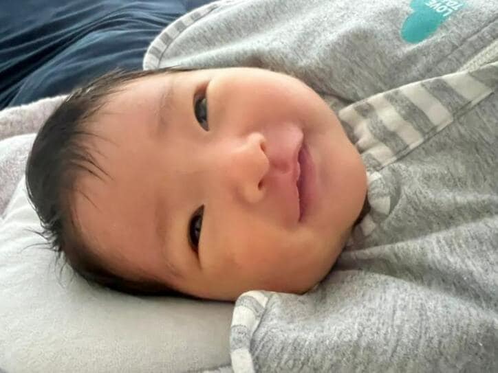  内山信二の妻、夫譲りだと思う娘の様子「やっとやっと寝てくれた」 