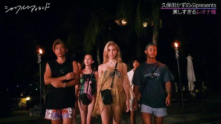 女王様系セクシー美女・レオナ様の圧巻の水着姿や誘惑シーン！画力強すぎな名場面に大興奮「なんなんこの美しさ！」「ストップストップ！」