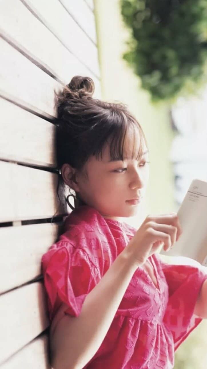 乃木坂46鈴木絢音、初の写真集は“アイドルの王道じゃない1冊” 「自分らしい作品に仕上がった」