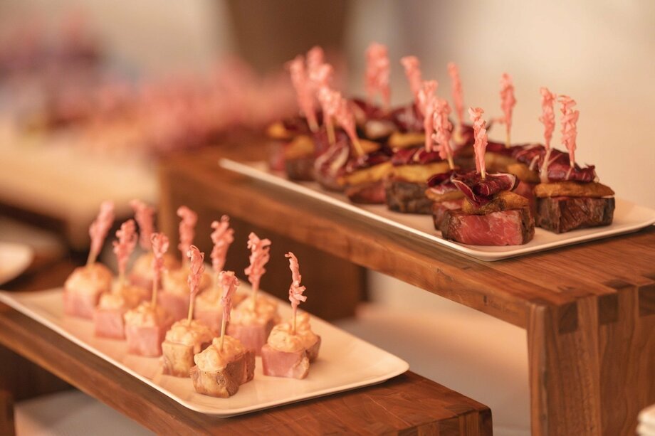 Z世代学生との産学連携プロジェクトから生まれた企画 結婚式場の新しい可能性を提案する「カップルのための恋愛番組鑑賞イベント」開催レポート