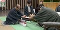 封じ手めぐる駆け引きの末に糸谷哲郎九段が48手目を封じる 藤井聡太名人との“高槻対局”は互角のまま2日目へ／将棋・名人戦第4局
