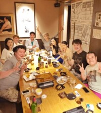 アンミカ　土田晃之・梅宮アンナら昭和47年生まれが集まる「47会」に参加