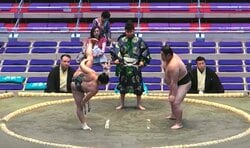「太もも凄い」期待の17歳力士、“極太”な太ももに驚愕 進化した肉体美と美四股にファン感嘆