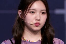 「あまりに適当」「親戚の前でかわいく踊ってる感じ」ダンスも歌もレベルが低すぎる練習生に審査員が絶句…怒りおさまらず