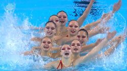 この高さは驚異的！世界水泳AS、NABのアクロが圧巻 超ハイテンポ曲に合わせた演技に解説者「精密機器のよう」