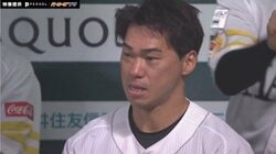 SB長谷川 現役最後の打席で魂のヘッスラ、悔しさ晴らす甲斐の一発に涙…「ホークス魂がつながっている」
