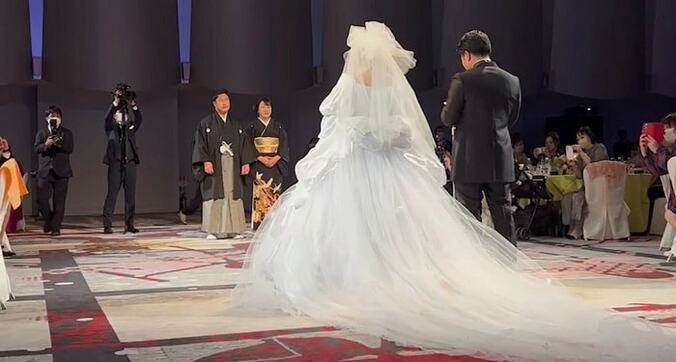  佐々木健介、長男夫婦の結婚披露宴の様子を公開「感無量の時間でした」  1枚目