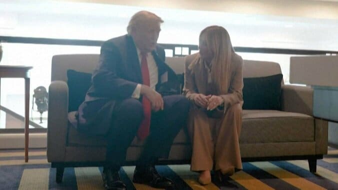 トランプ大統領とのツーショット写真めぐりメローニ首相怒り心頭　「懇願してない」 1枚目