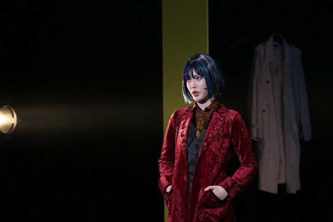 乃木坂46伊藤純奈・けやき坂46松田好花出演の舞台「七色いんこ」が開幕 4枚目