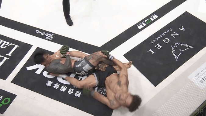 第6試合 金太郎 vs. リ・ユンフォン