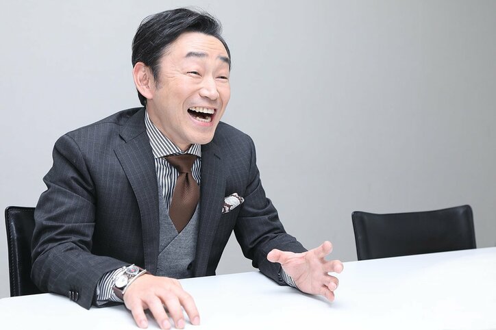 「“同じ目線の高さ”がインターネットテレビの良さ」 AbemaPrime新レギュラーの石井正則に聞く