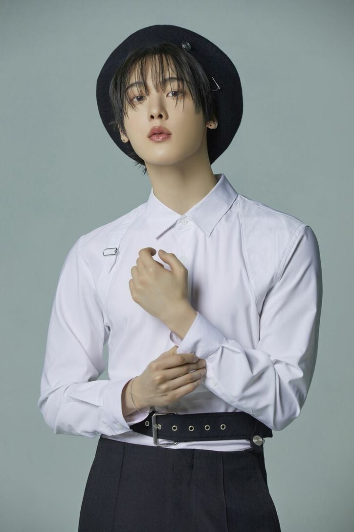 ASTROムンビン＆サナが致命的なセクシーカムバック！「2023年は、香りのように自分たちの魅力が広がる1年に」