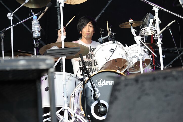 ゲスの極み乙女。、サカナ、THE BAWDIESらにオーディエンス歓喜 ライブ写真とセットリストを公開【メトロック2016 東京開催day1】
