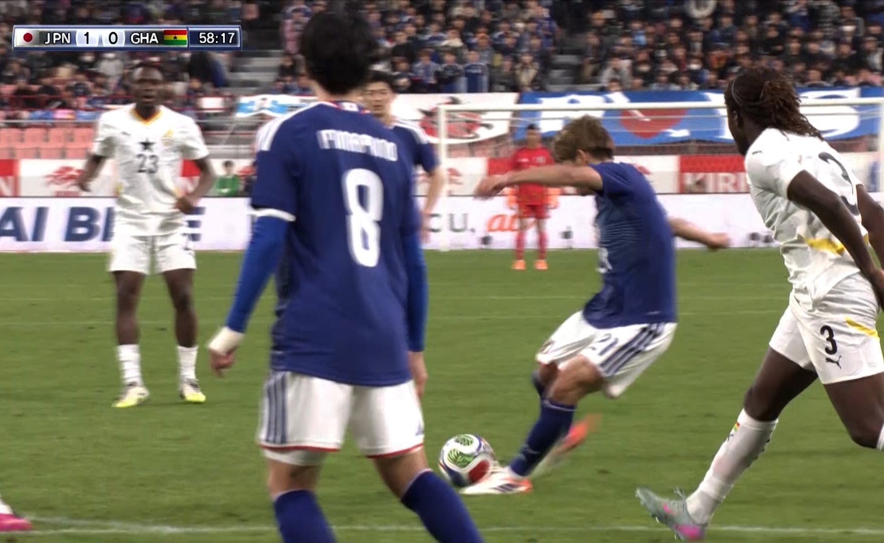 守備で魅せた佐野は直後にフィニッシュにも絡む