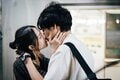 「もうちょっとだけ」遠距離カップルが別れ際にお互いを求めあう濃厚キス『ドラ恋~Kissing the tears away~』act.7