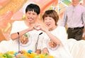 『新婚さん』収録中に乱入者…自給自足生活を夢見る20代夫婦が大パニックに「なんで!?」