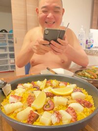 内山琴『お家でパエリア』