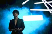 「かっこいいが止まらない」「胸筋が…」岩田剛典、MV撮影時の凛々しいカットを公開 ファン悶絶