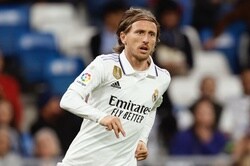 早期復帰を諦めず？…負傷離脱中のモドリッチ、セルビアの“奇跡の医者”を訪問か