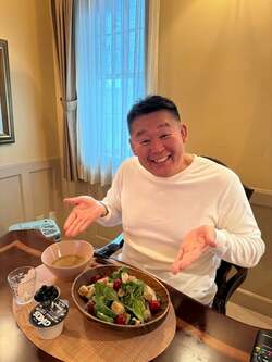  花田虎上、朝食で堪能したリピートしている品を紹介「全部コストコで買ってきたものです」 