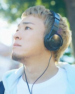 ファンキー加藤が敏腕音楽プロデューサー役に！新川優愛主演ドラマ『星屑リベンジャーズ』 追加キャスト発表