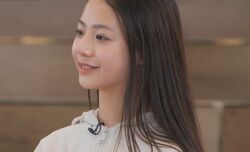 誰もが認める天性のアイドル！ 12歳の美しすぎる練習生、レベル発表式で異例の昇格！他練習生たちも羨望の眼差し