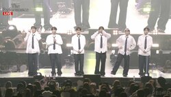 SEVENTEENの弟分・TWSがトップバッターで清涼感あふれる圧巻のパフォーマンス披露！「今日をきっかけにTWSに注目していただけたら嬉しいです！」日韓アーティスト8組の“一夜限り”の豪華ライブ