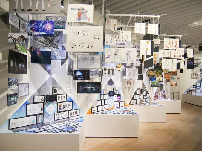 【写真・画像】『FGO』11年の旅路を振り返る豪華展示！「Fate/Grand Order展 -星見の回廊-」レポート　2枚目