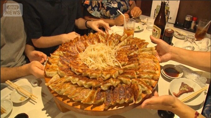 外国人がハマるニッポンの餃子 「世界で最もおいしい」 日本人も知らない！？人気店も 1枚目
