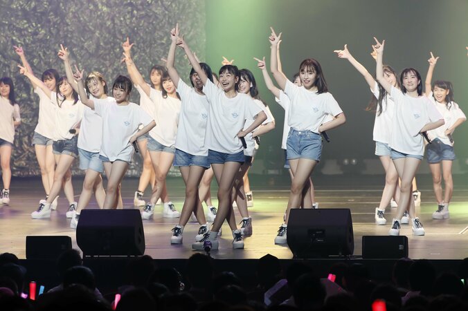 HKT48、平均年齢17歳のフレッシュメンバーコンサート　24名が全員で繋ぐ24曲メドレーを披露 7枚目