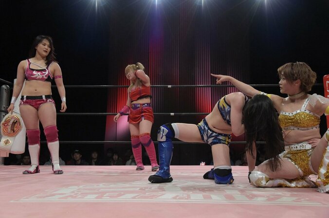 「自分のこと可愛いって、家に鏡あるんすか？」　東京女子プロレス参戦の万喜なつみ、伊藤麻希を“呼び捨て”挑発 2枚目