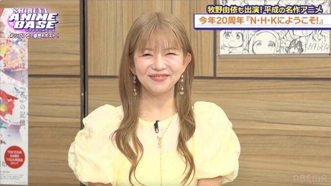 마키노 유이가 밝히는 N.H.K.에 어서 오세요! 20주년 비화, 함께 출연한 성우가 대본에 없는 