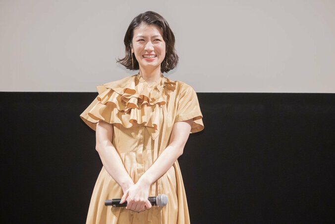 神尾楓珠の美貌に瀧内公美が惚れ惚れ「顔も小っちゃいし、体も綺麗」 9枚目