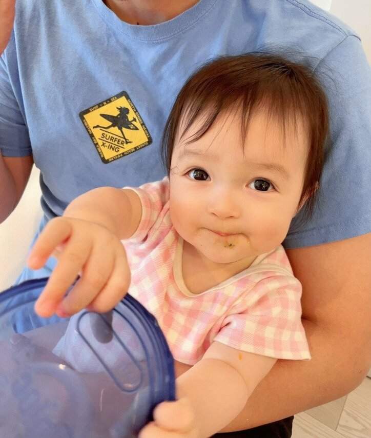 川崎希、生後9か月の娘の歯が生え始めていることを報告「だんだん増えてきたよん」
