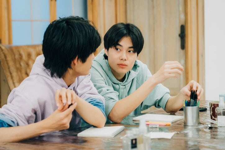 「もう最悪」5歳年上・美人青学生の態度に17歳若手俳優が不安爆発…『花束オオカミ』第8話