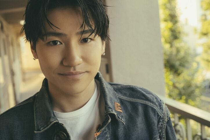 関口メンディー×小森隼「自分で決めつける必要はない、もっといろいろな役をやっていきたい」映画『昨日より赤く明日より青く』対談