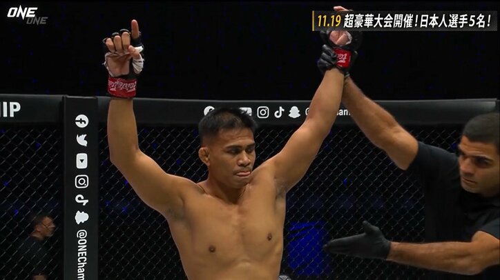 「足のスジが変に」悶絶ヒール、会場に響いた苦悶の声 “圧巻”一本に驚きと称賛の声