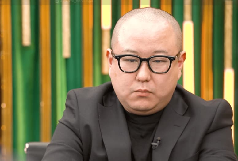 “獲得賞金13億超”ニコニコポーカーおじさんの“ガチ顔”が怖すぎる…旧知のライバルの異変を察知で“豹変”の瞬間