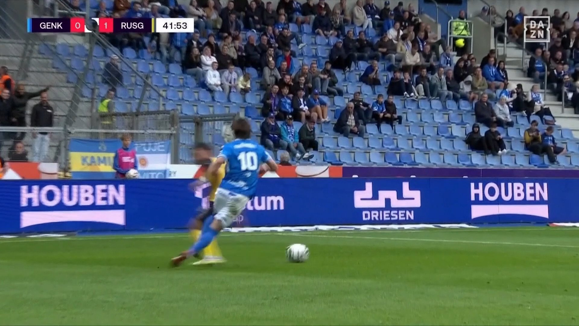 【映像】漫画みたいな股抜きカットイン