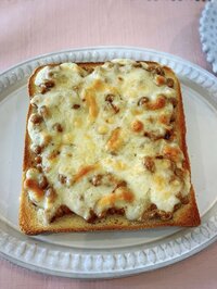 小林麻耶さん、朝食の“納豆トースト”に夫が疑問「未だ...挑戦してくれません」