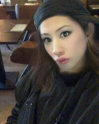 ワンオクTaka、アプリを使い女性になりきった姿が話題に「違和感ない」「めっちゃ美人さん」