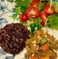 工藤静香、“残り野菜”を使ったドライカレーを紹介し「神料理」「スタミナ満点のレシピ」と絶賛の声