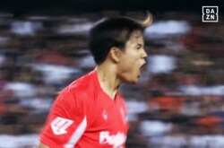 衝撃弾！ 久保建英の“開幕戦ゴラッソ”にSNS沸騰「ワンタッチ目が極上すぎる」「振りと判断が速い」絶妙ステップ→強烈ショット