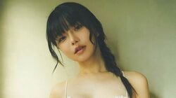 “美人漫画家”が大胆な脱ぎっぷりで魅了 穂波あみが『週プレ』登場