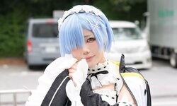 Naturally "Changing Clothes" Sensation with... Expressing “Never Forgetting a Precious Being” in Rem Cosplay from 'Re:ZERO -Starting Life in Another World-'