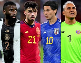 「日本はダークホース」南野拓実がカタールW杯で戦うドイツ・コスタリカ・スペインの代表戦士と競演！ FIFAが公開した“豪華４ショット”が反響