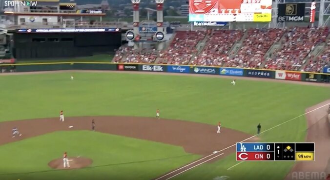 【写真・画像】何が起きた？ 大谷翔平、打球がおかしくなる…“まさかの光景”「球が揺れた」ど真ん中失投→怪力スイングで“真っ芯”でぶっ叩く　1枚目