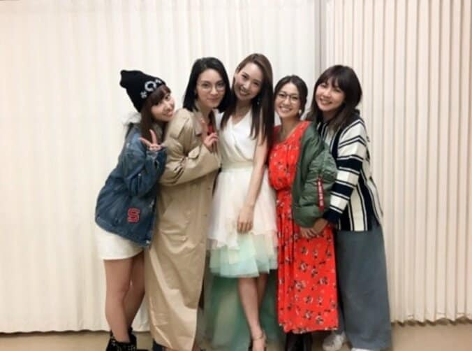 増田有華のイベントに大島優子、秋元才加、小林香菜らAKB2期生集合 1枚目